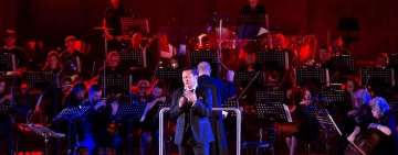 Васил Петров гостува в Пловдив със специален Коледен концерт